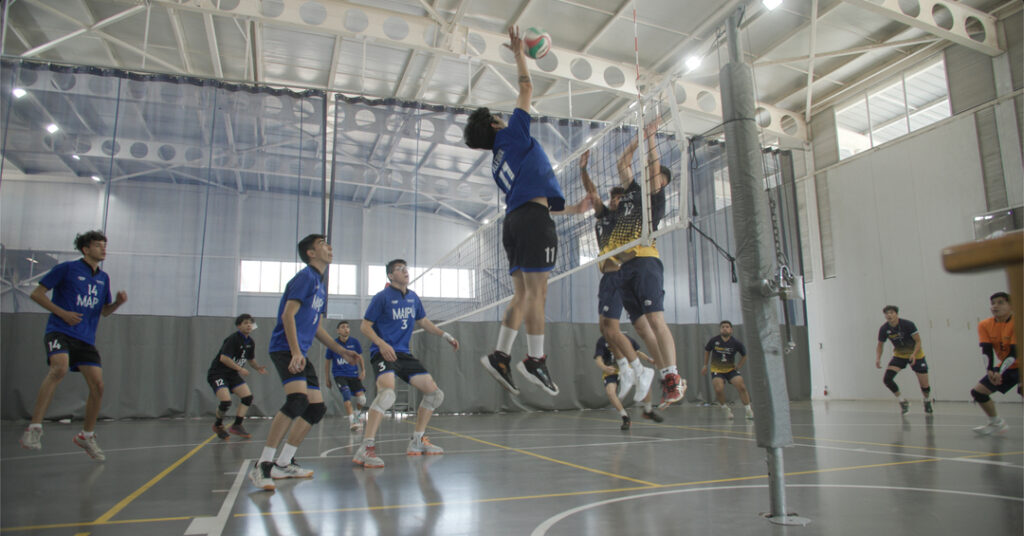 Partido de Voleibol en Juegos Olímpicos Duoc UC