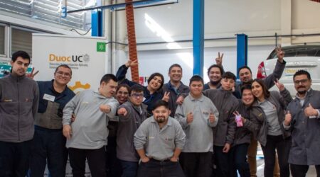 Participantes proyecto conduciendo a la inclusión Duoc UC