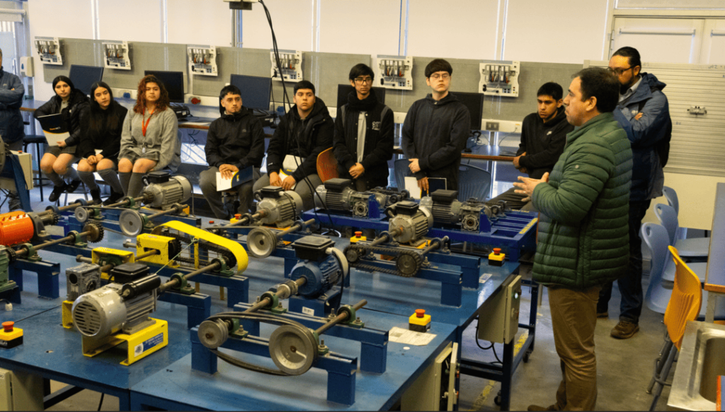 Lanzamiento de Ingeniería en Mantenimiento Industrial