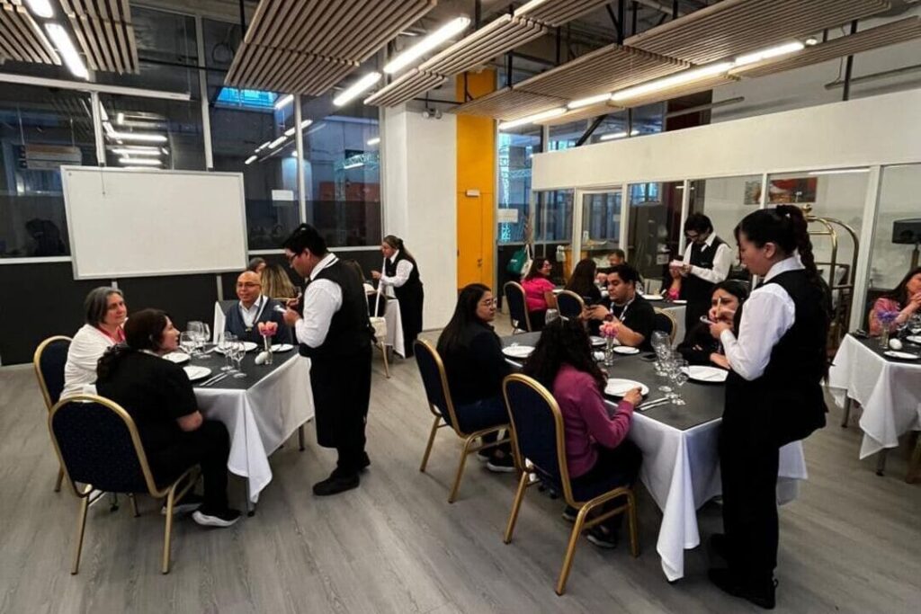 Salón comedor en la Semana de la Inclusión Sede San Bernardo