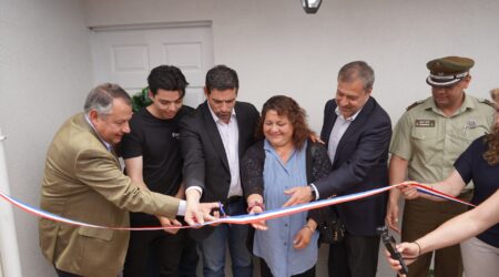 Corte de cinta proyecto Vivienda Esperanza Duoc UC